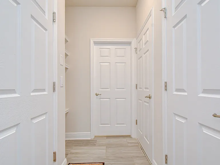 15371 Caravan Ave — Photo 29