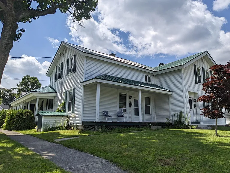 33 N Main St #B — Photo 11