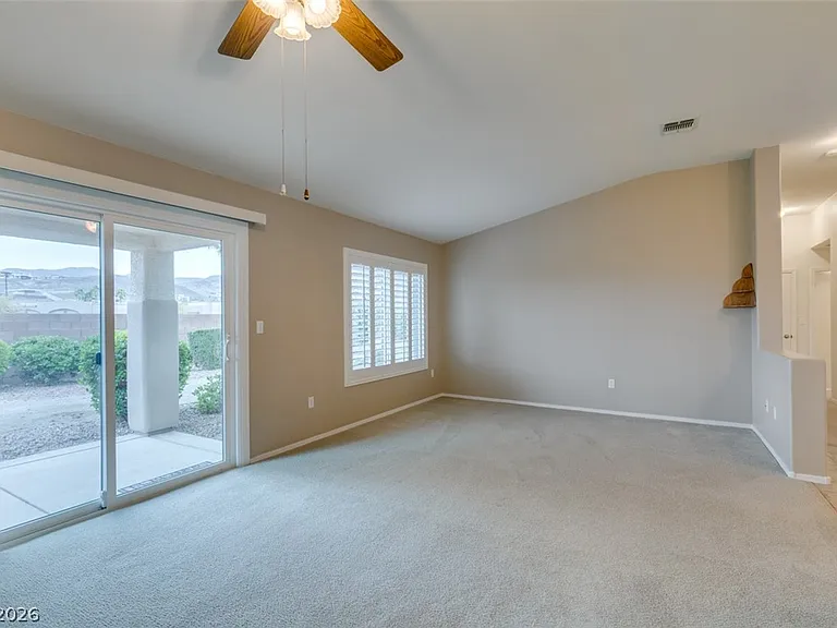 2001 Joy View Ln #2001 — Photo 6