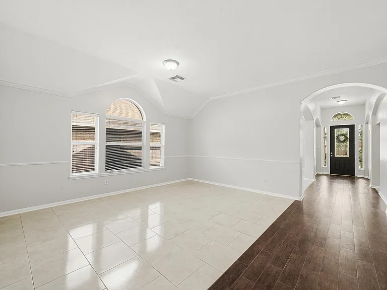 11308 Windy Dawn Dr — Photo 13