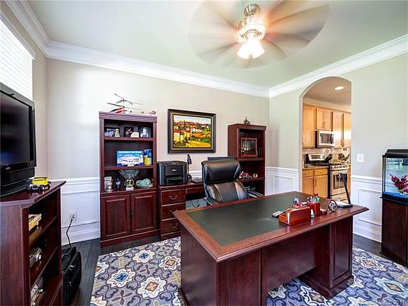 4th image of 151 Winter Flake Dr #73