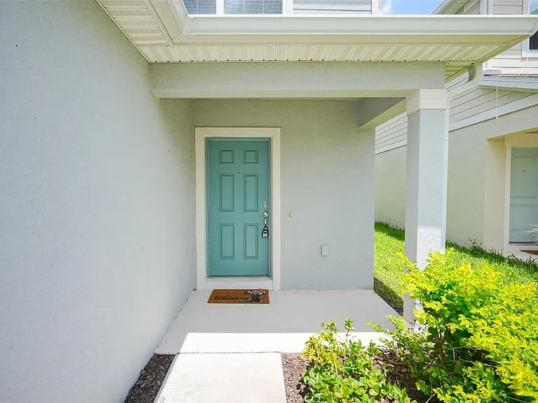 1954 Enchanting Ct — Photo 2