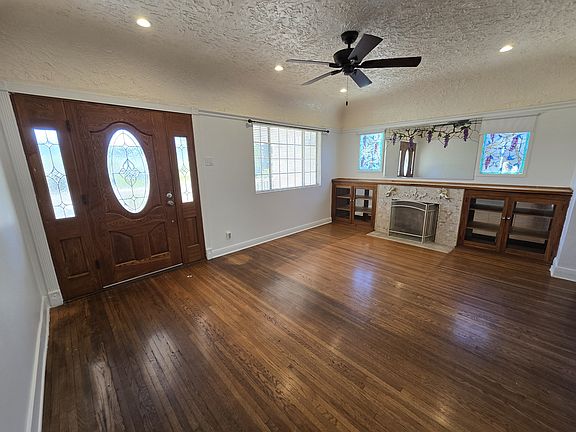 5th image of 833 E Elk Ave