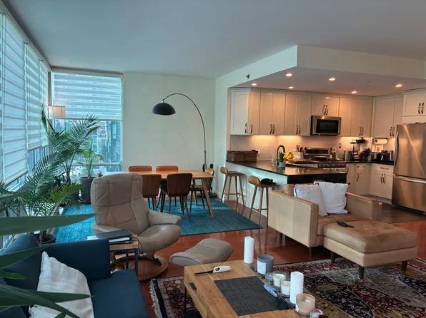 1 Shore Ln APT 607, Jersey City, NJ 07310