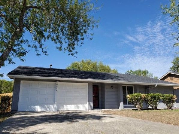 7719 Pipers Creek St