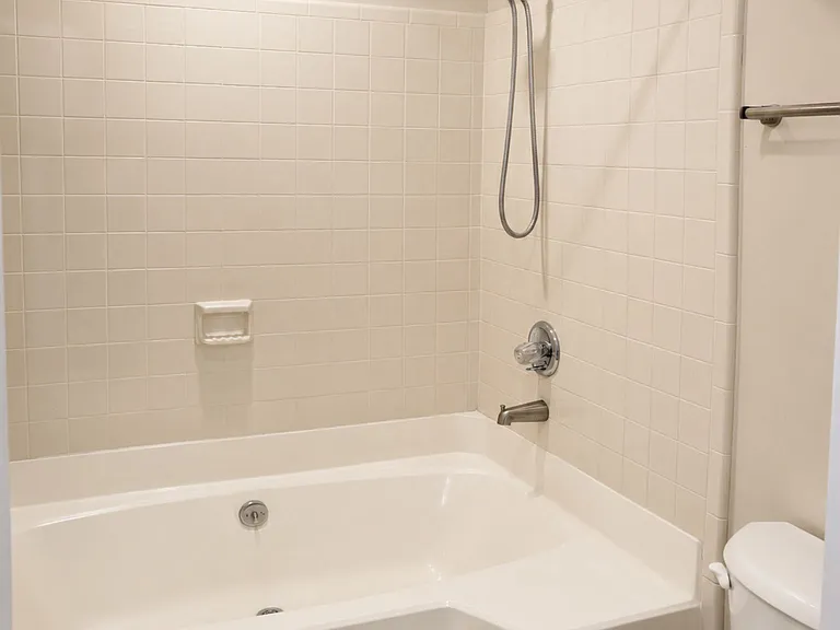7223 Winery Ln — Photo 22