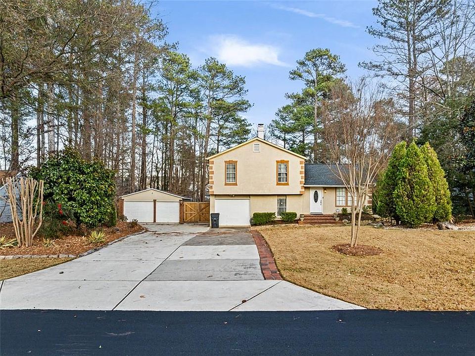 1st image of 1004 Sweetwater Cir