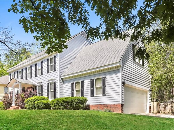 5401 Brandermill Ct, Greensboro, NC 27407