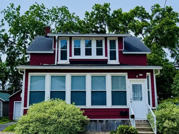 339 W South STREET, Oconomowoc, WI 53066