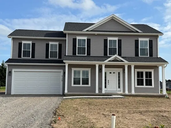 395 Mildahn Rd, Walworth, NY 14568