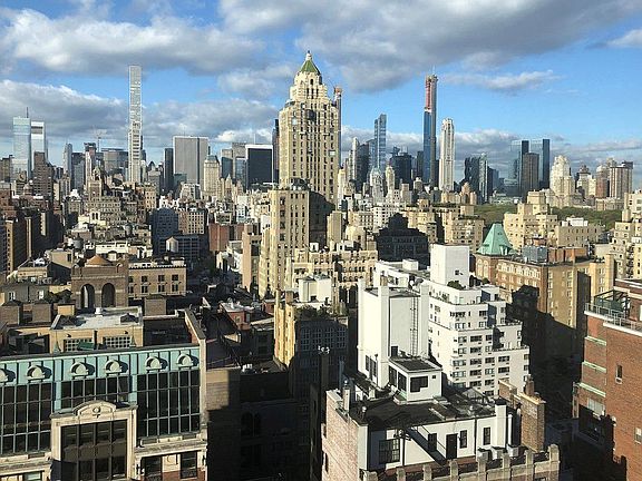 4th image of 900 Park Ave APT 25E