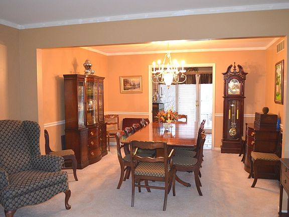 2nd image of 1319 Cassie Dr