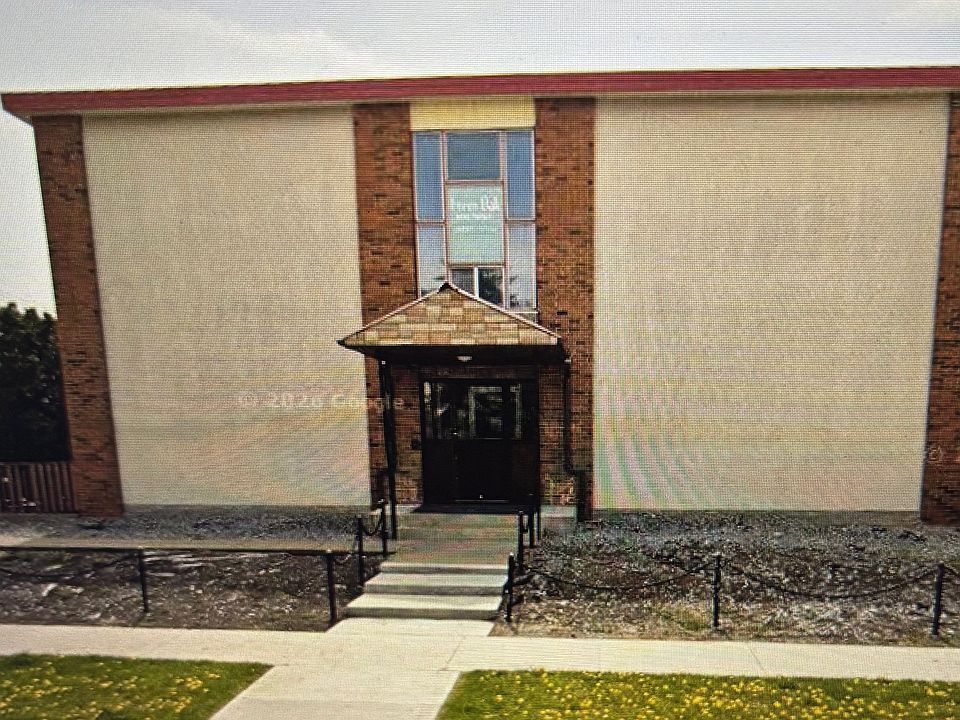 1st image of 9725 130th Ave NW #1