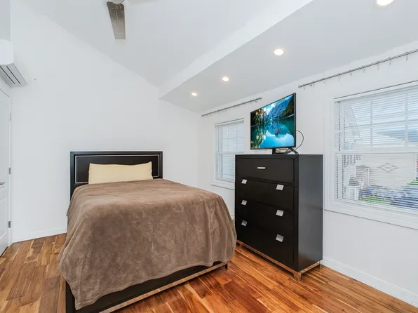 18 Atmore Place image 7 of 15