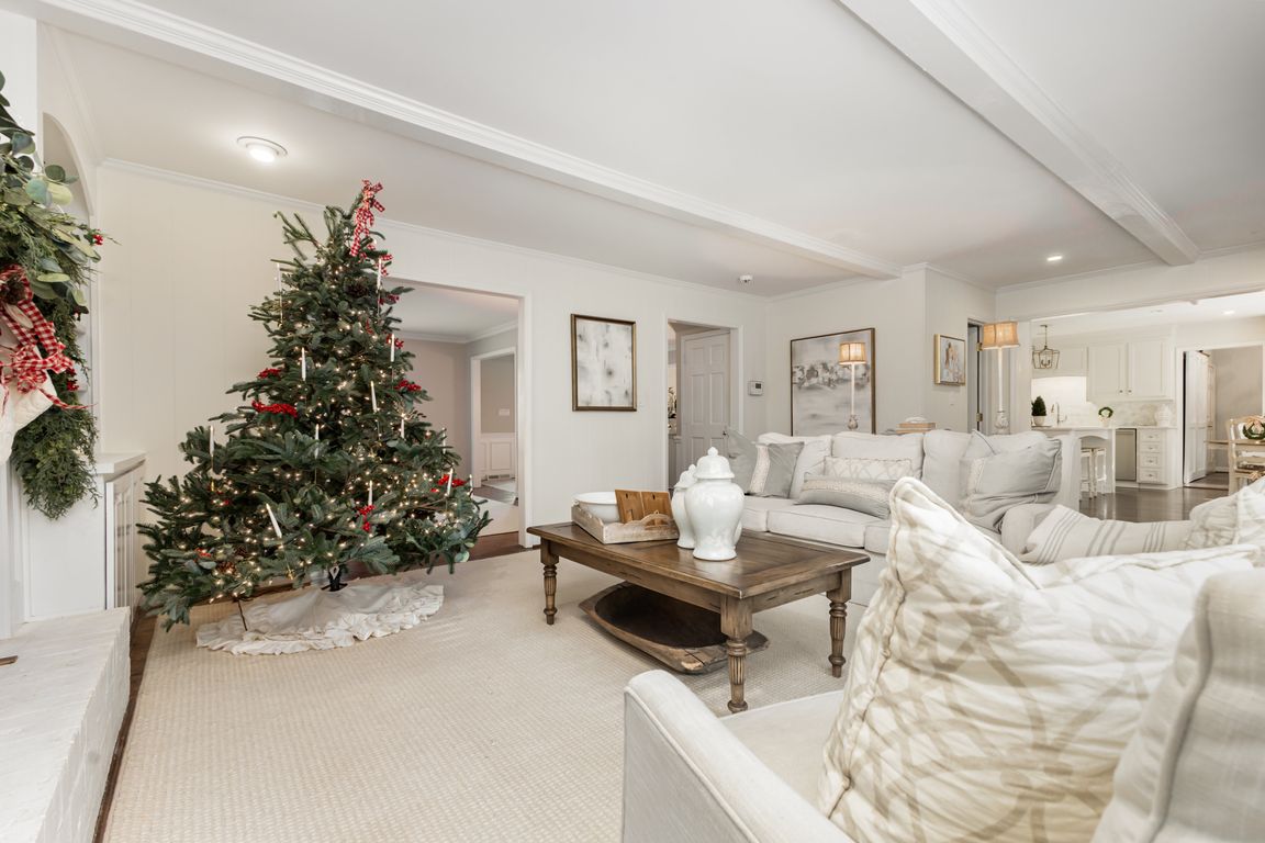 next background image