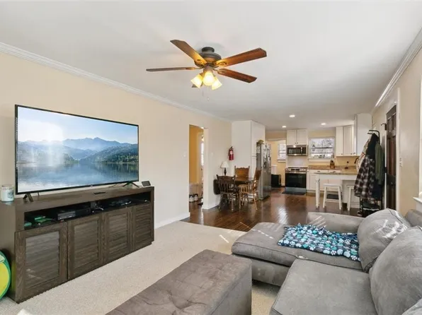 817 E Little Back River Rd, Hampton, VA 23669