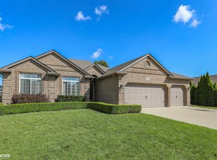 16455 Moore Park Rd, Macomb, MI 48044