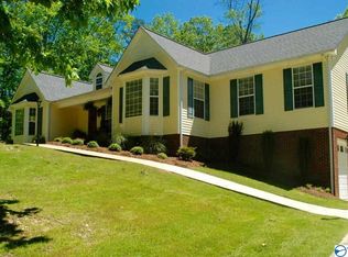 1411 Walker Dr, Glencoe, AL 35905