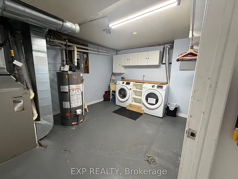 73 Roxborough Rd #LOWER — Photo 24
