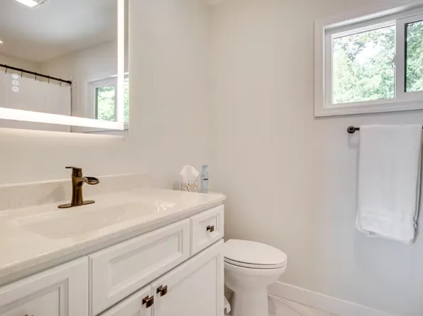 81 Wren Ct, Camdenton, MO 65020