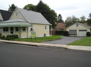 142 S 3rd Ave, Manville, NJ