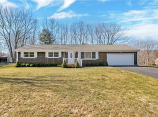 11 Tungsten Cir, Trumbull, CT 06611