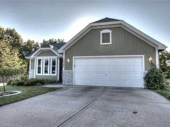 1245 Mockingbird Ln, Liberty, MO 64068