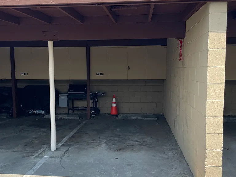 Foothill Terrace — Photo 13