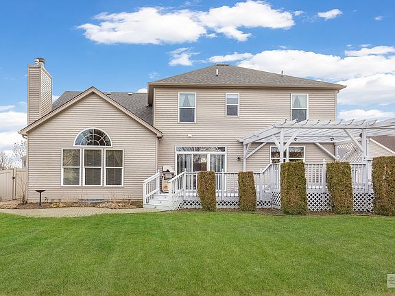 You will absolutely love the outdoor living space that this home offers!