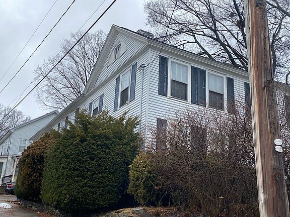 3rd image of 20 Lock St