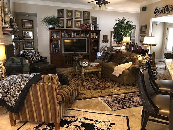 2nd image of 7404 Gravensteen Ave