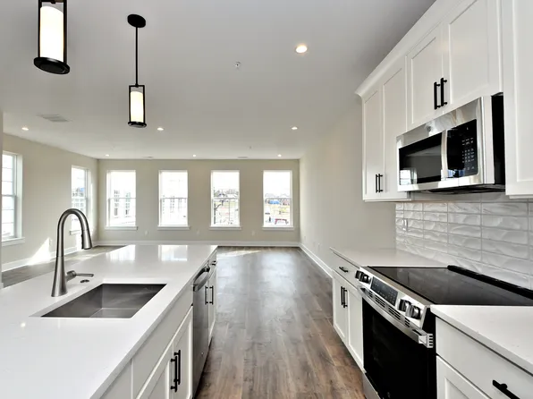 450 Market St, Souderton, PA 18964