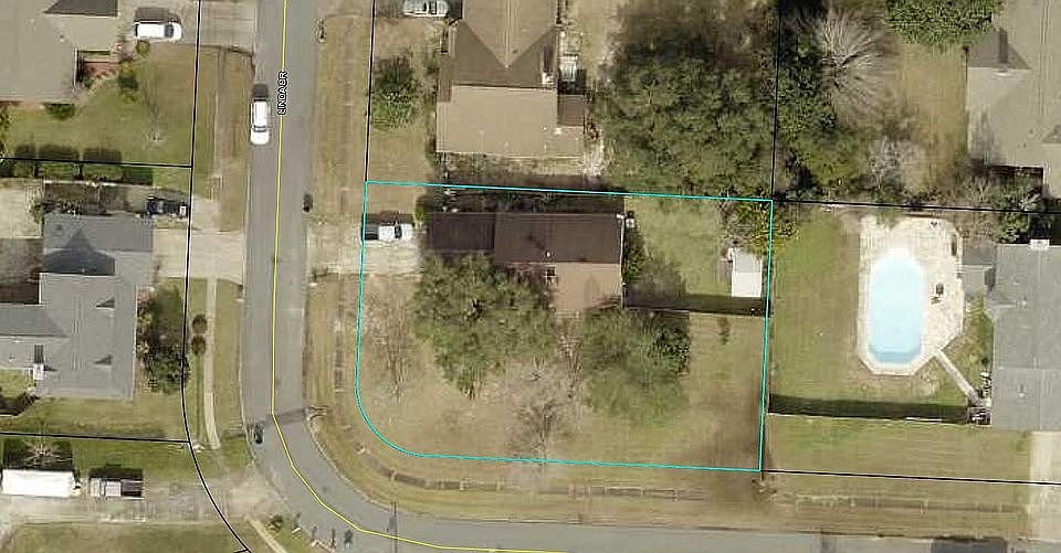 1st image of 834 Linda Dr