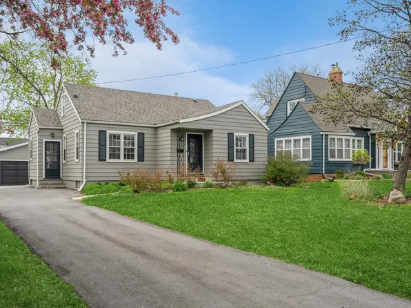 2606 46th St, Des Moines, IA 50310