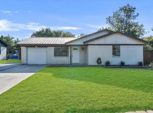 140 Redbud St, Rhome, TX 76078