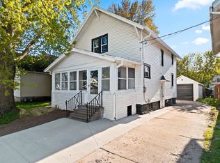 1119 N Richmond St, Appleton, WI 54911