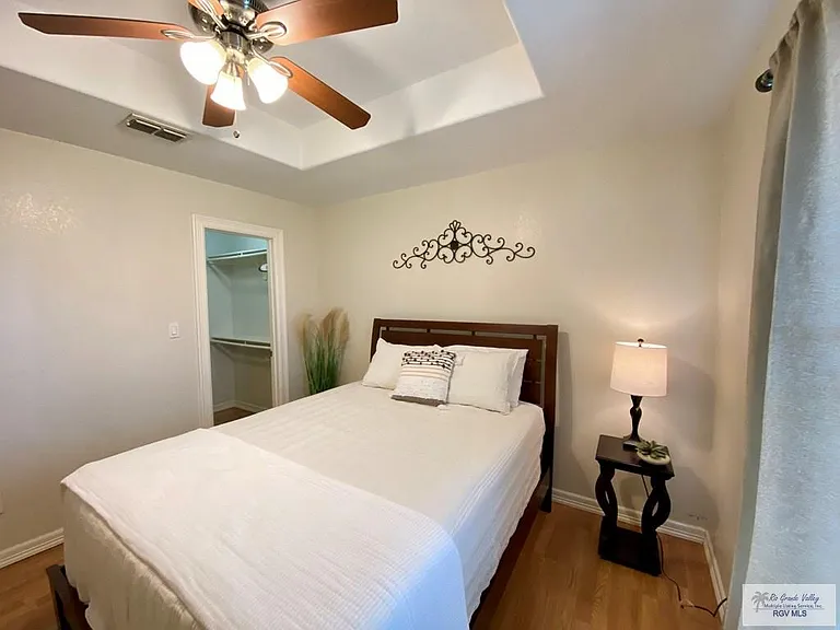 6621 Garden Woods Ave #B — Photo 13