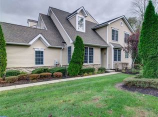 15 Tree Swallow Dr, Princeton, NJ 08540