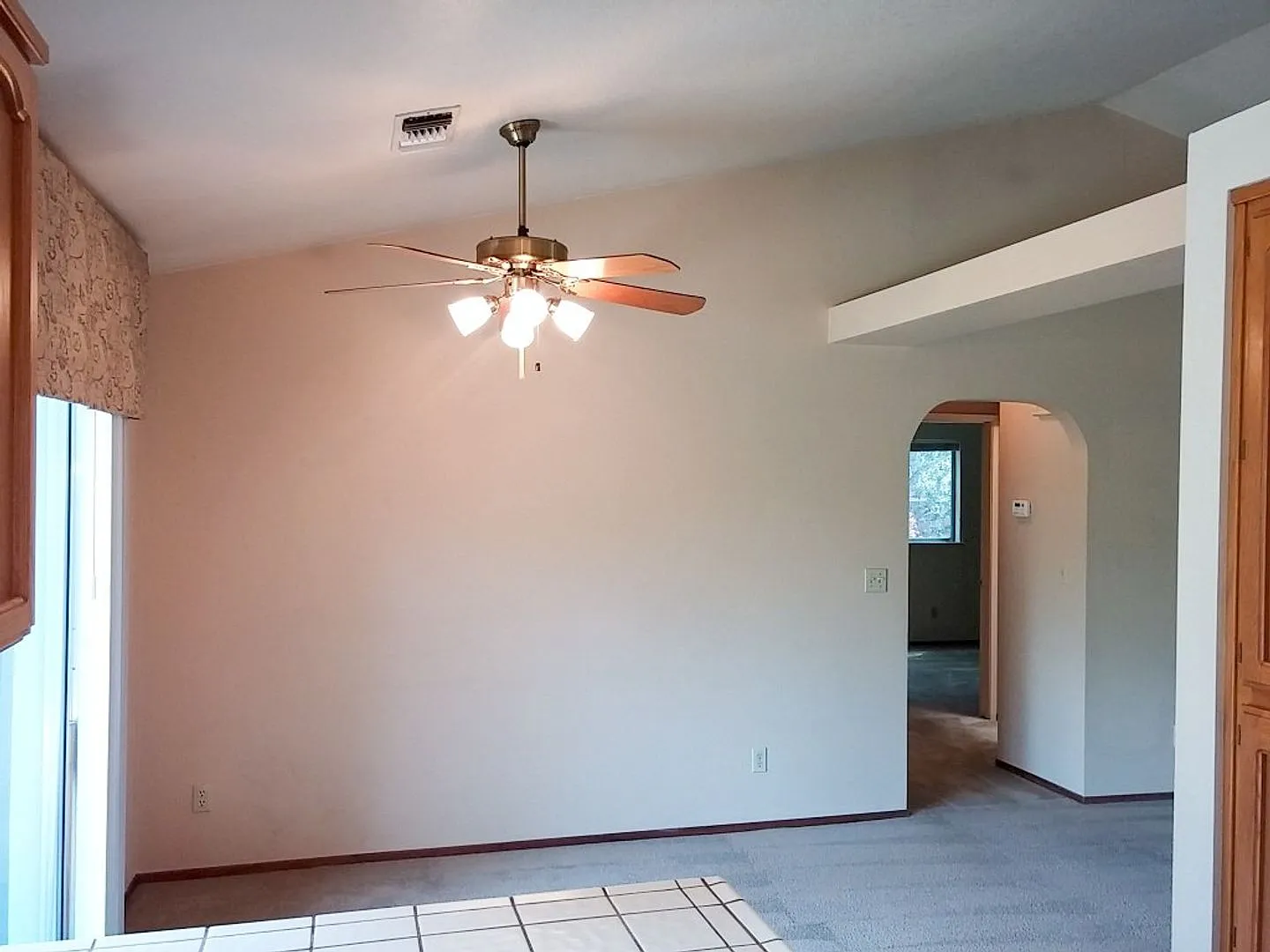$500 Move In Special Off First Months Rent. — Photo 3