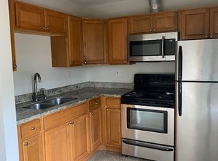 3001 NW 14th St #2, Gainesville, FL 32605
