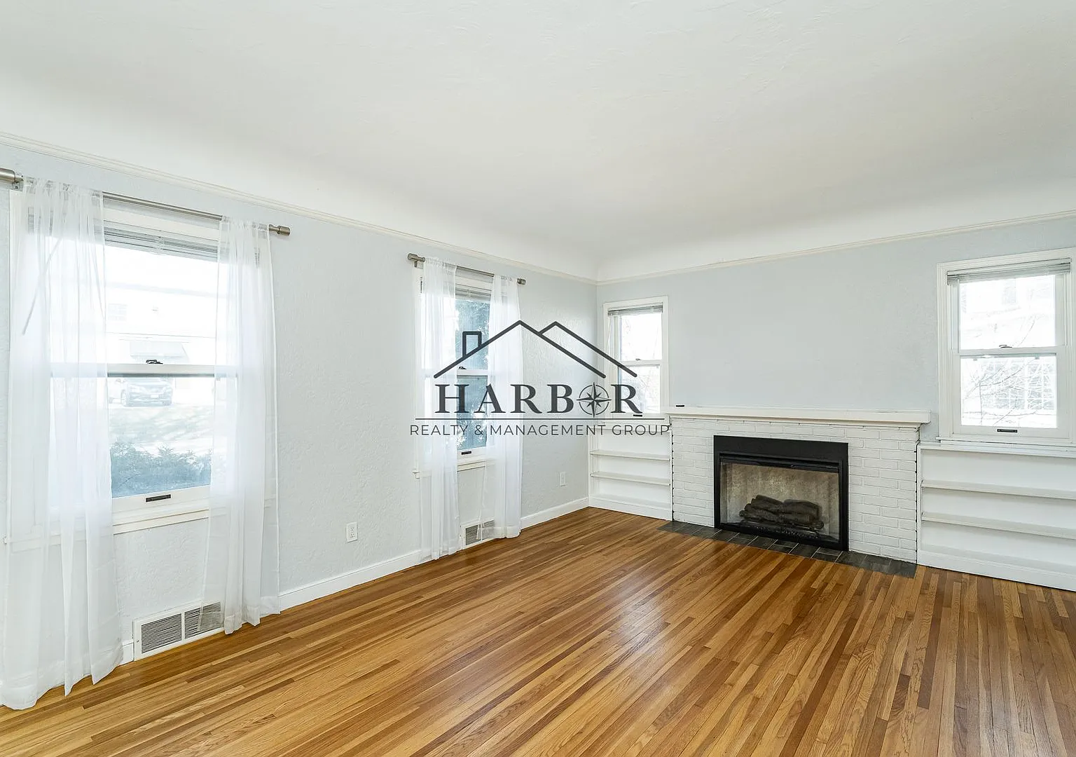 116 16th Ave NW — Photo 4