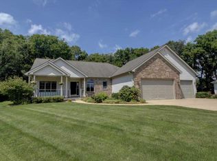 2590 Meadowbrook Ln, Jackson, MI 49201