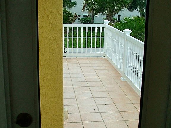 Upped deck - guest rooms