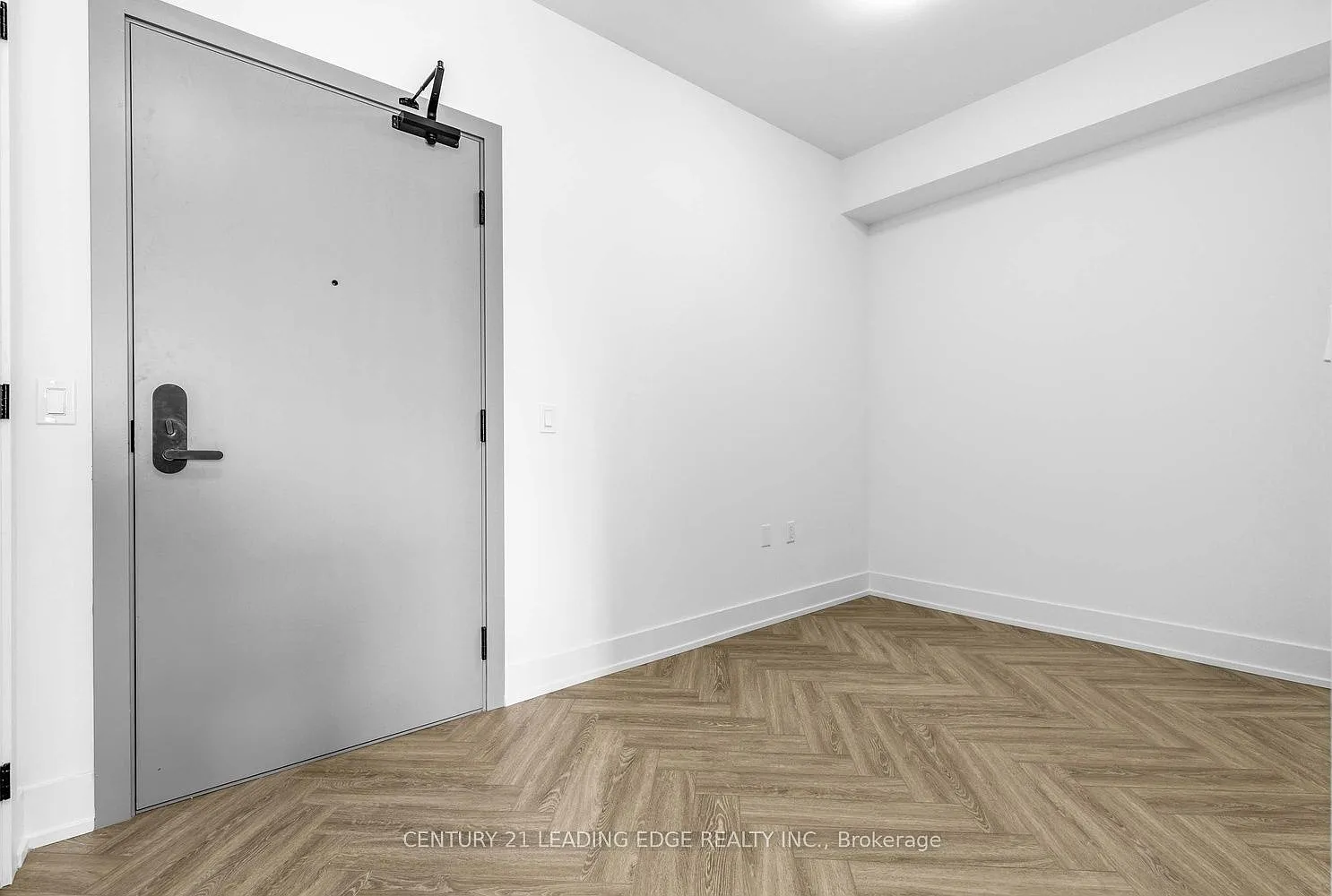 1 bed, $2,425 — Photo 2