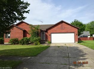 121 Creekfield Ct, Elyria, OH 44035