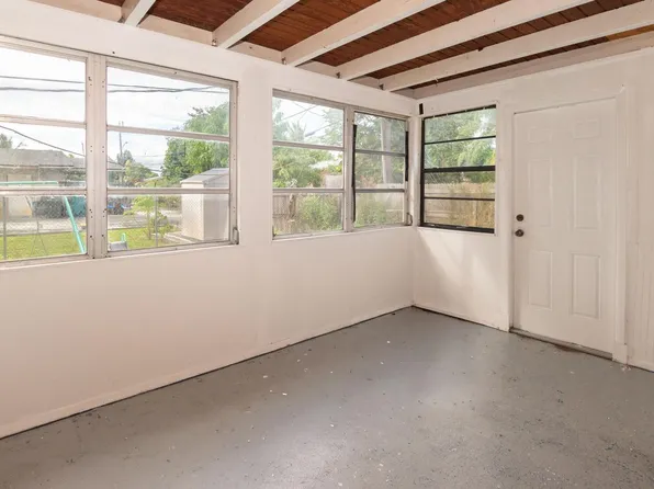 1491 NW 1st St, Boynton Beach, FL 33435