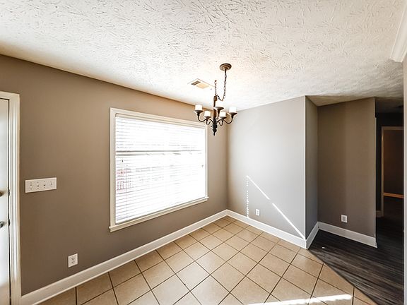 5th image of 1812 Aspen Way