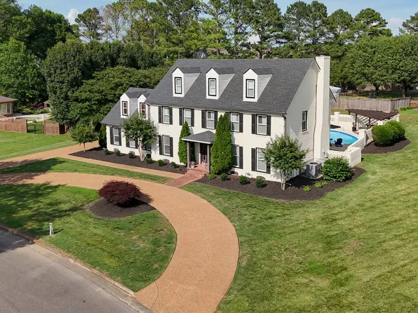 2520 Shannon Dr, Murfreesboro, TN 37129