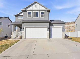 586 N Hill View Dr, Saratoga Springs, UT 84045