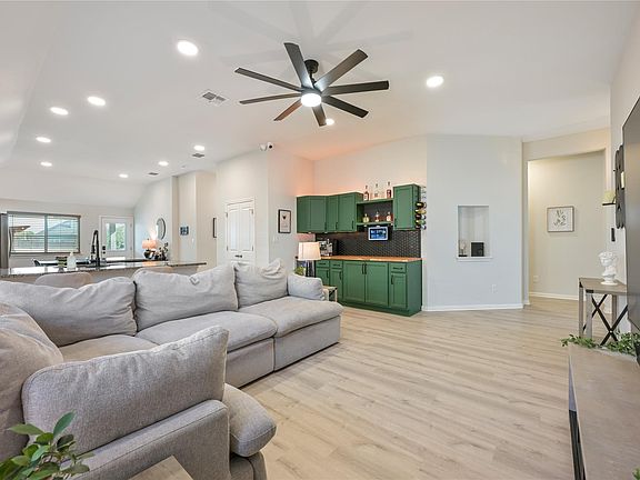 2nd image of 227 Biscayne Bay Bnd